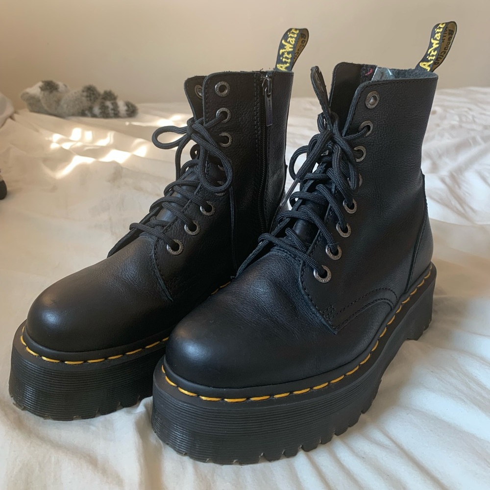 Like New Black Dr. Martens Jadon Platform Pisa Combat Boot